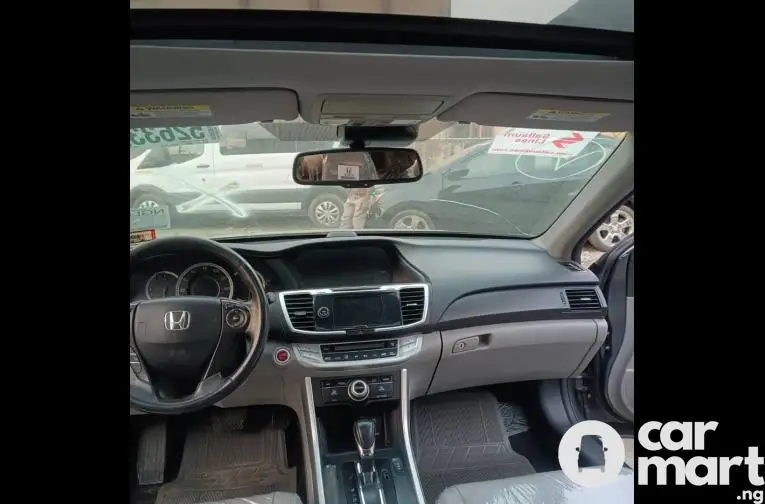 Tokunbo 2014 Honda Accord - 3/5