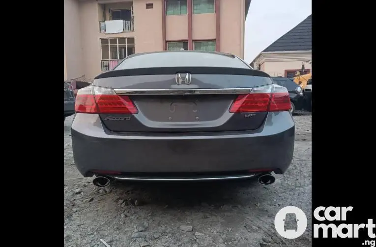 Tokunbo 2014 Honda Accord - 5/5