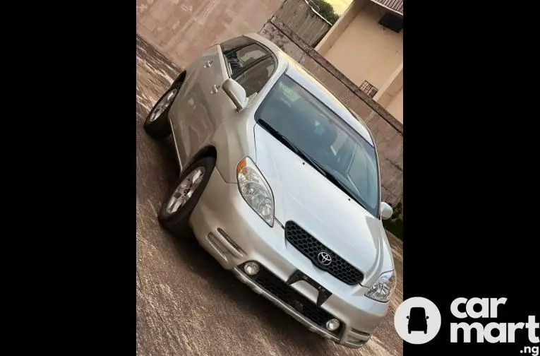 Used 2005 Toyota Matrix - 3/5