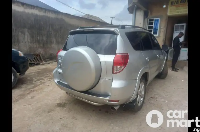 NAIJA USED 2007 TOYOTA RAV4 - 3/5