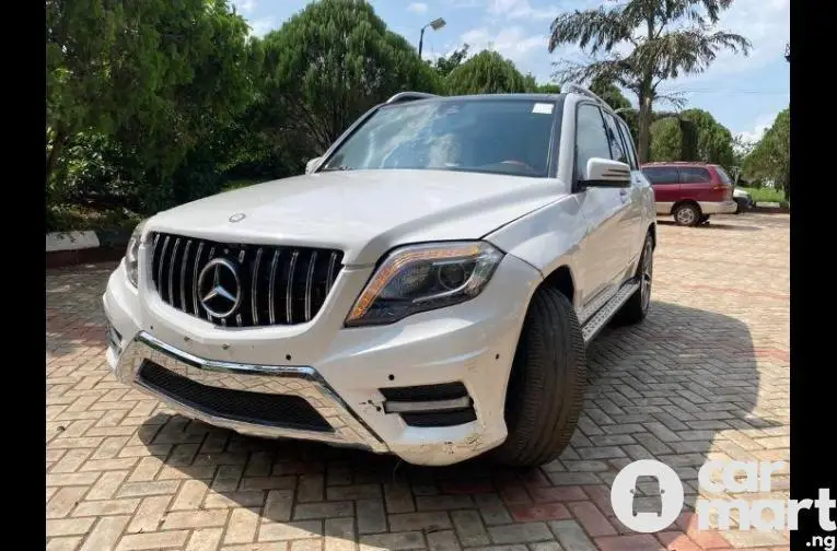 2013 Mercedes 4matic GLK350 - 5/5