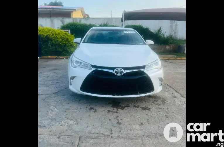 Used Toyota Camry Sport 2015 - 1