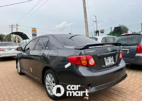 Super clean 2010 Toyota Corolla S - 4/5