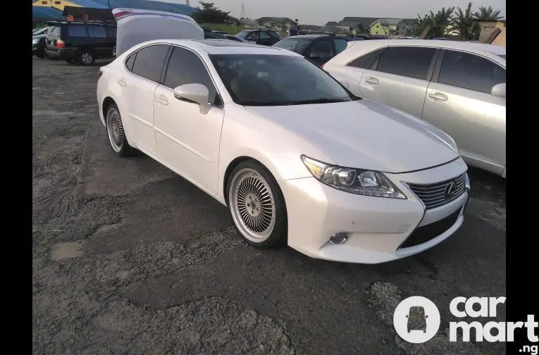 Used Lexus ES350 2014 - 2/5