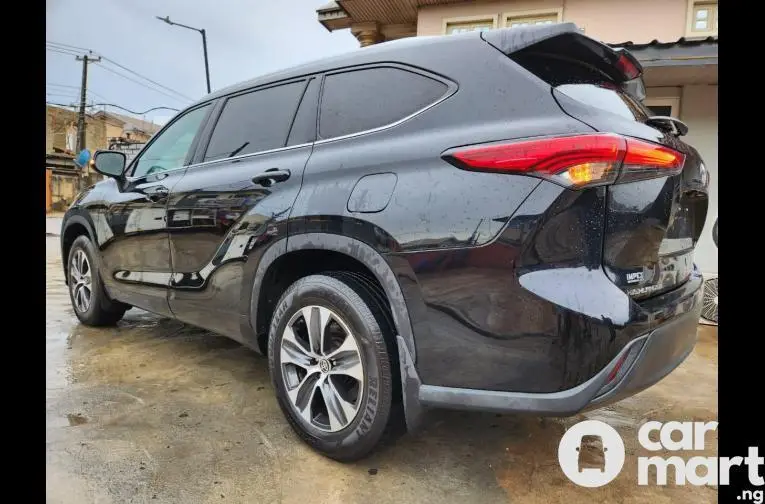 Toyota highlander 2020 xle, foreign used - 3/3