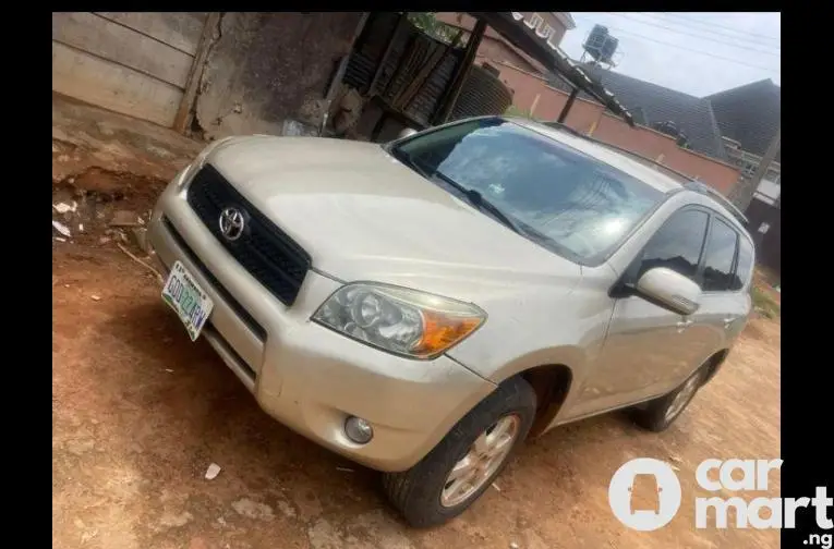 Used 2007 Toyota Rav4 - 1/5