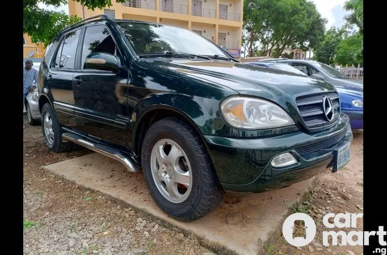 Used Mercedes Benz Ml320 - 3/5