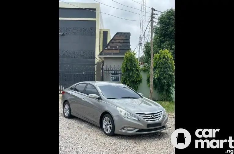 2013 Hyundai Sonata - 1/5