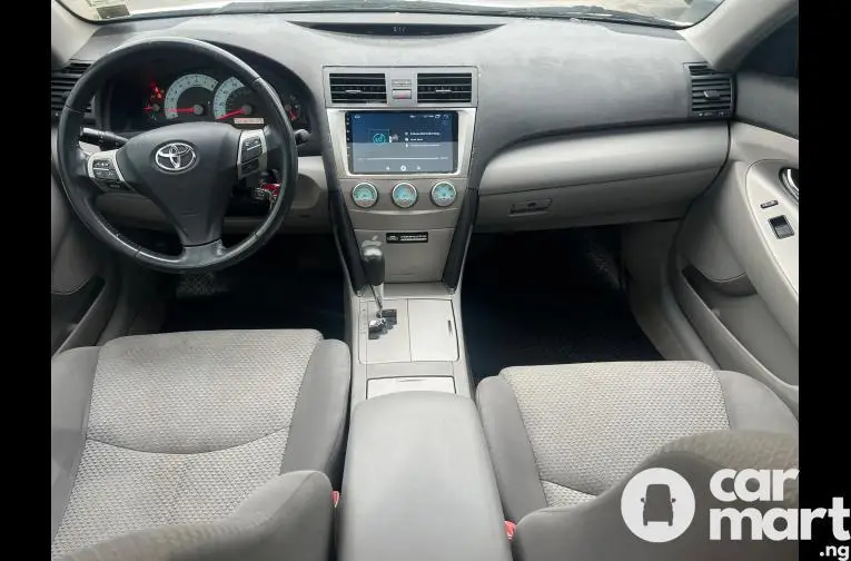 Pre-Owned 2008 Toyota Camry SE - 2/4