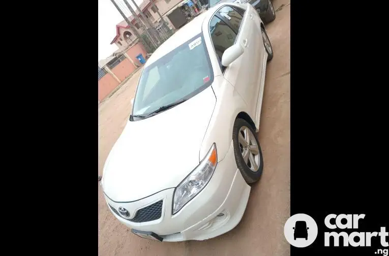 Foreign used 2010 Camry Sport - 1/5