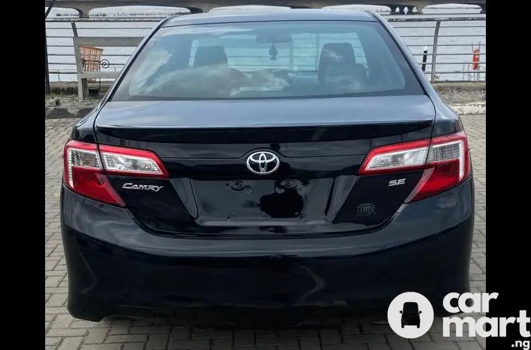 FOREIGN USED TOYOTA CAMRY 2014 SPORT EDITION (SE) - 3/5