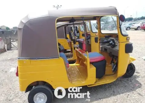 Used keke (Tricycle), more less brand new one is up for grab! - 2/5