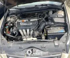 HONDA ACCORD 2003 - 4