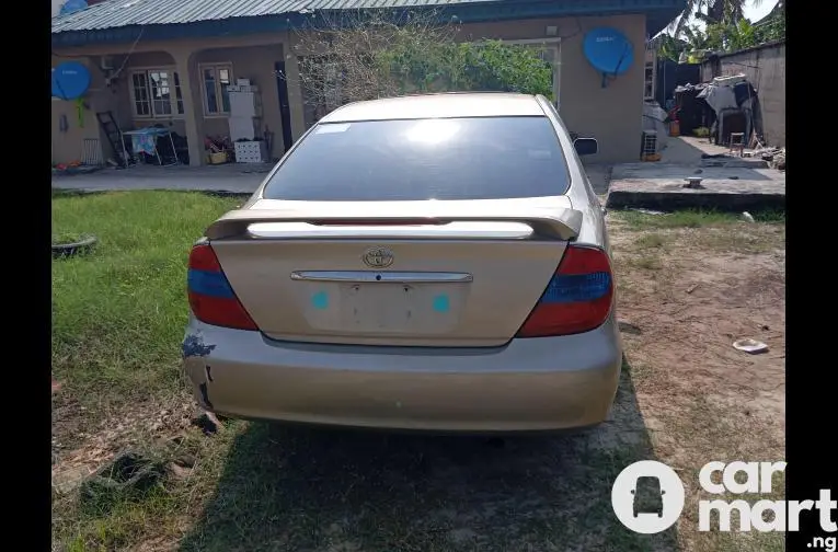 Used 2005 Toyota Camry - 4/5