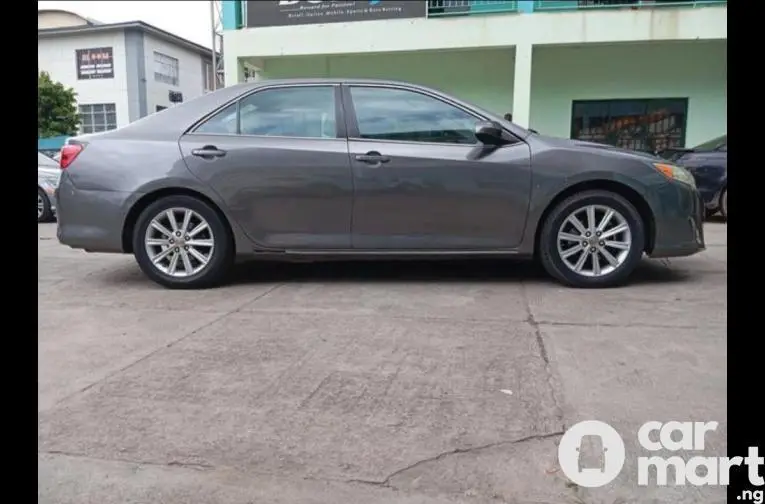 Used 2013 Toyota Camry - 3/5