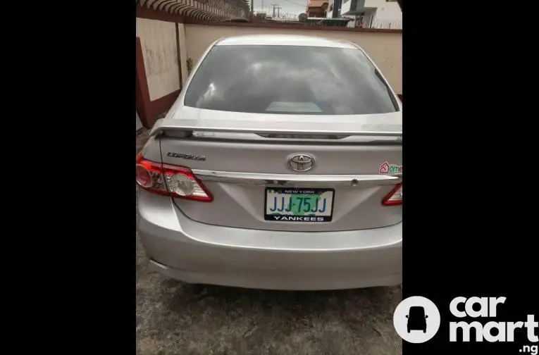 Neat Nigerian used 2013 Toyota Corolla - 1/5