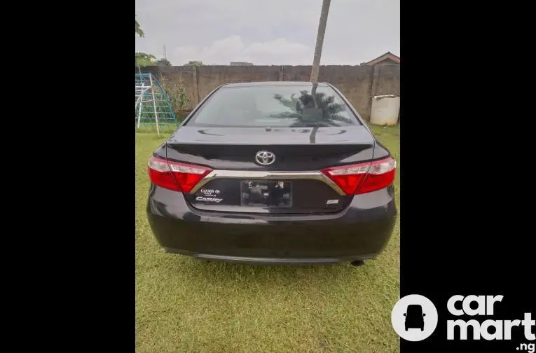 2016 Toyota Camry Foreign Used - 5/5