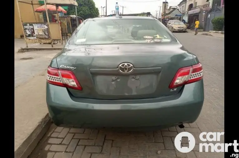 Tokunbo Toyota Camry 2010 - 2/5