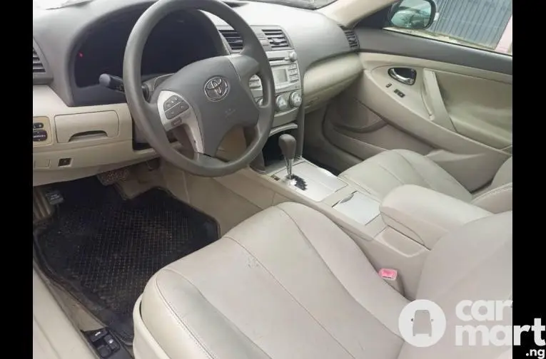 Tokunbo Toyota Camry 2010 - 3/5