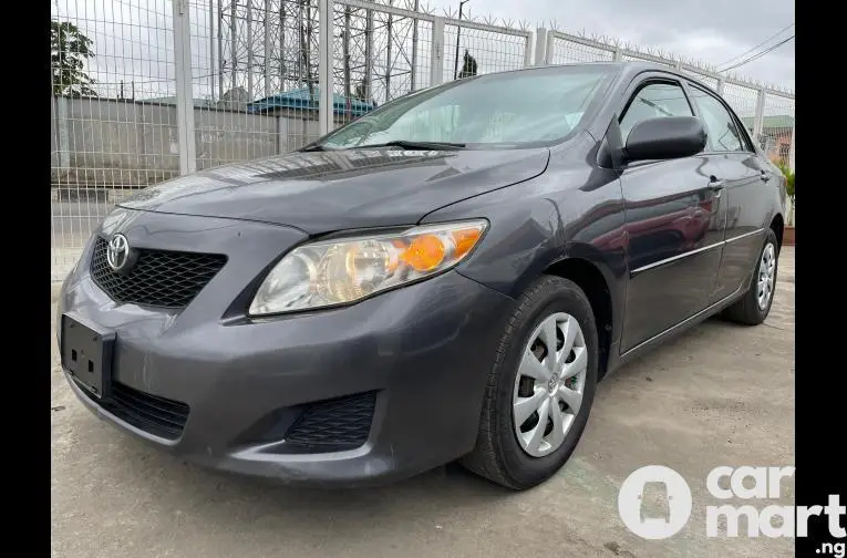 2010 Foreign-used Toyota Corolla LE - 1/5