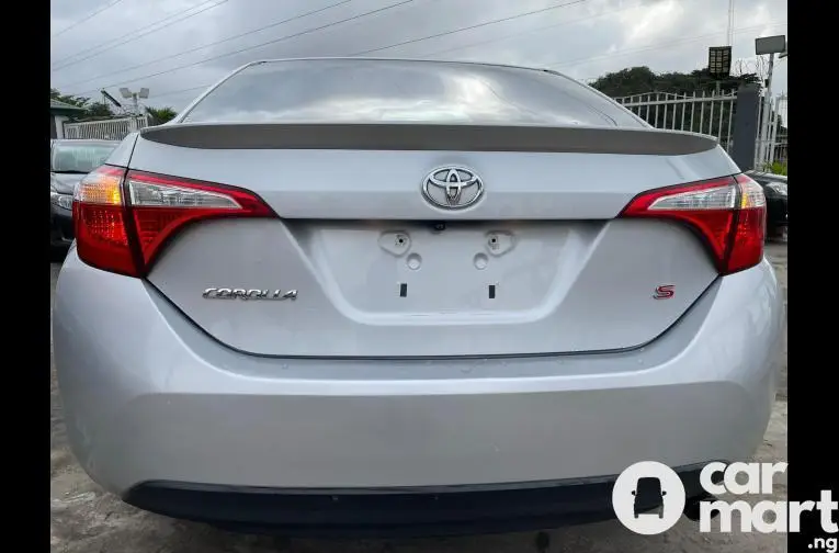 2015 Foreign-used Toyota Corolla Sport - 5/5