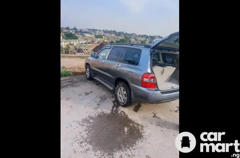 Used Toyota Highlander 2007 - 2/5