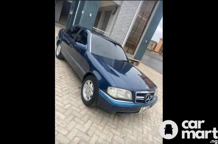 2000 Mercedes Benz C-230 - 1