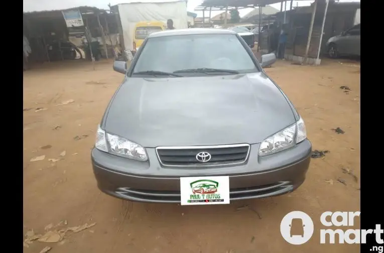 Clean Registered 2002 Toyota Camry - 1/5