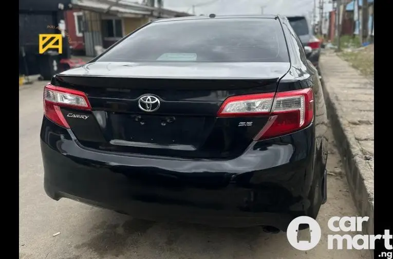 2014 Toyota Camry SE - 5/5