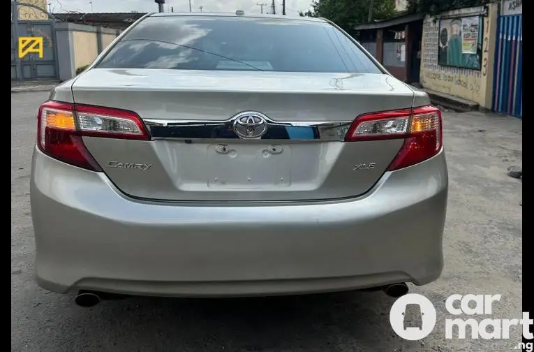 2013 Toyota Camry XLE Premium - 5/5