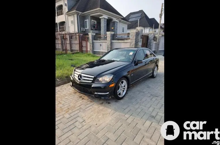 2012 Mercedes Benz C250 Foreign Used - 1/5