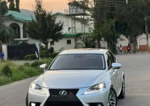 Foreign used 2015 Lexus IS250 - 2/5