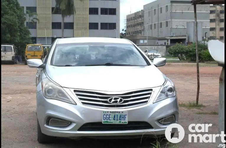 2012 Hyundai Azera GLS - 4/5