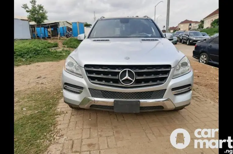 DIRECT FOREIGN USED 2012 MERCEDES BENZ ML350 WITH DIESEL ENGINE - 1/5