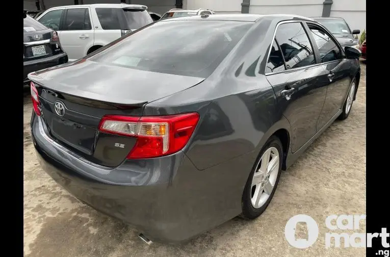 2012 Foreign-used Toyota Camry Sport - 5/5