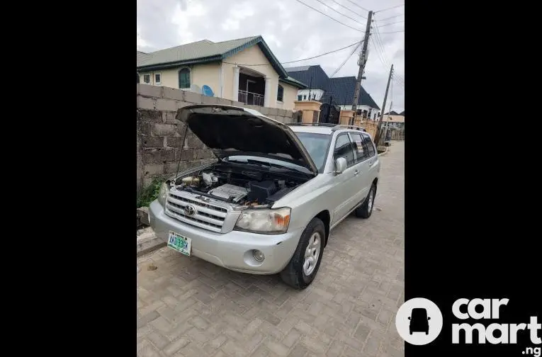 Pre-Owned 2007 Toyota Highlander 4x4 With 3Row Seats - 4/5