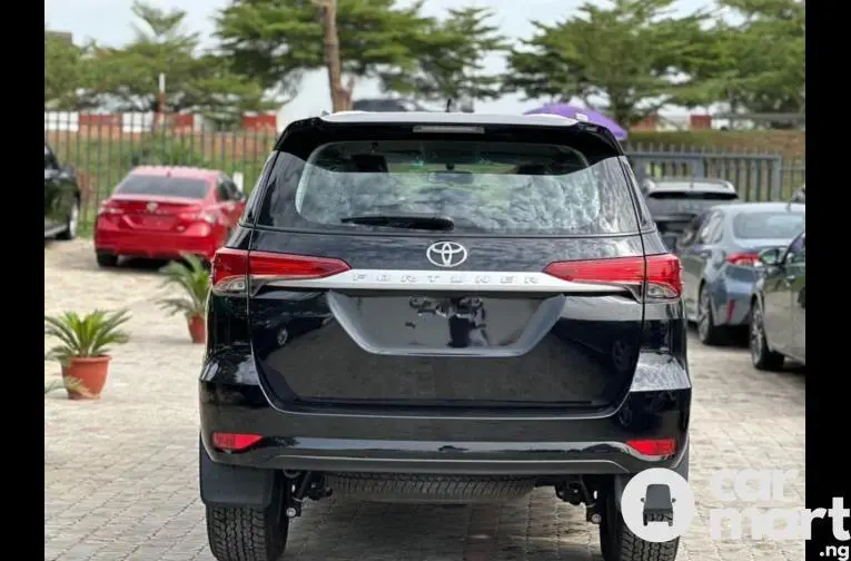 BRAND NEW 2024 TOYOTA FORTUNER - 5/5