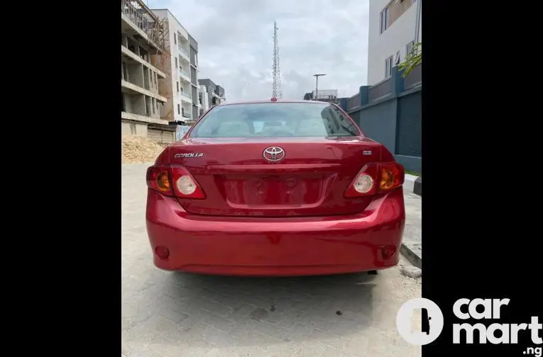 Pre-Owned 2009 Toyota Corolla LE - 4/5