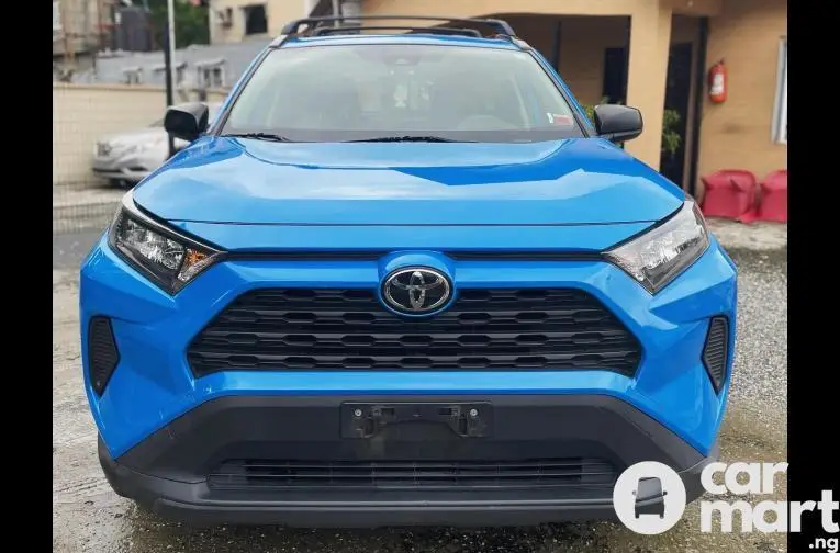 Toyota RAV4 2019 LE AWD - 1/5