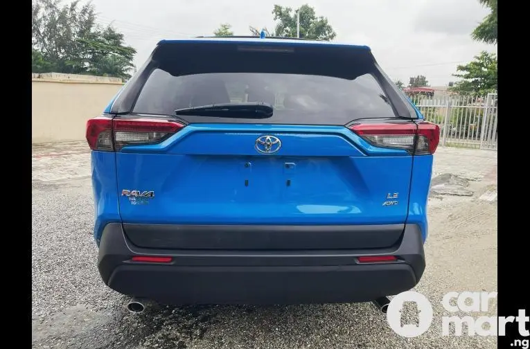 Toyota RAV4 2019 LE AWD - 5/5