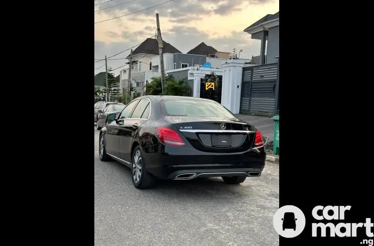 2017 Mercedes Benz C300 4Matic Sport - 5/5