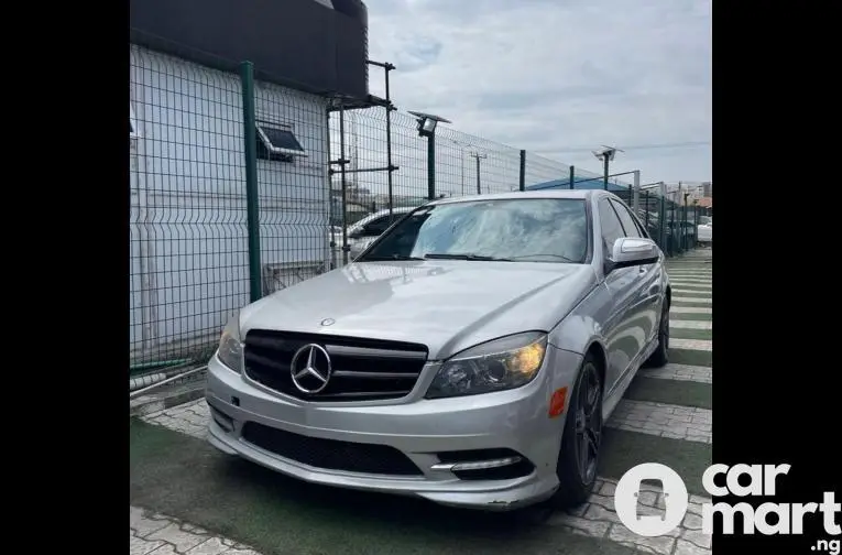 Tokunbo 2009 Mercedes Benz C350