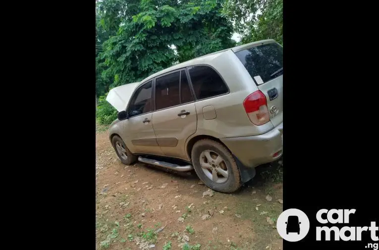 Used Toyota Rav4 2003 SUV - 3/5