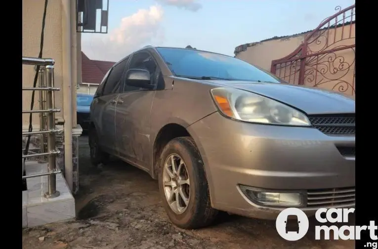 Used Toyota Sienna 2006 - 2