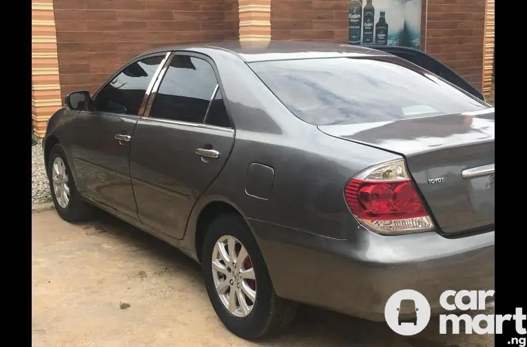 Used Toyota Camry 2004 - 1