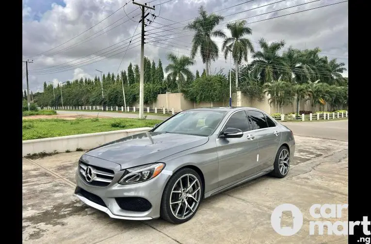 2015 MERCEDES BENZ C300 FULL OPTION - 1/5