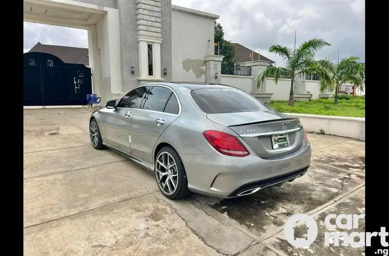 2015 MERCEDES BENZ C300 FULL OPTION - 4/5