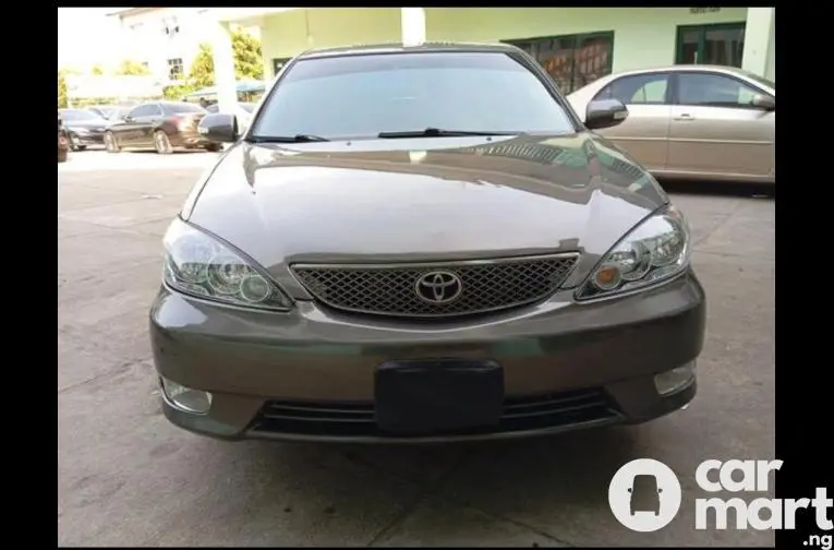 Toyota Camry SE 2005 - 5/5