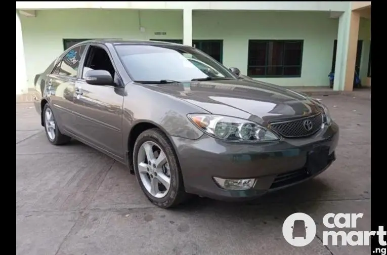 Toyota Camry SE 2005