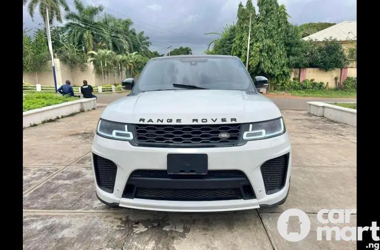 SUPER CLEAN 2015 RANGE ROVER SPORT SUPERCHARGED